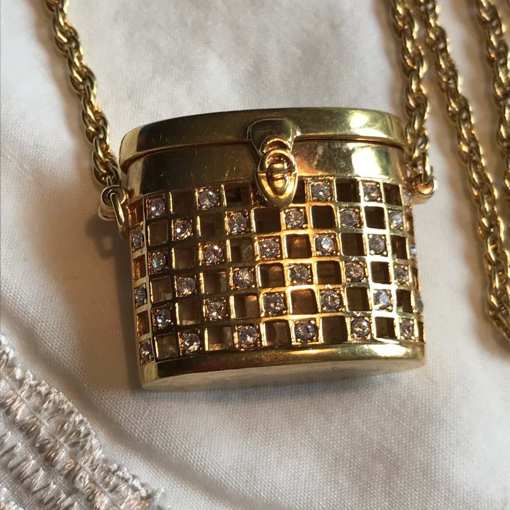 Pillbox necklace R/stones on goldtone real cute!